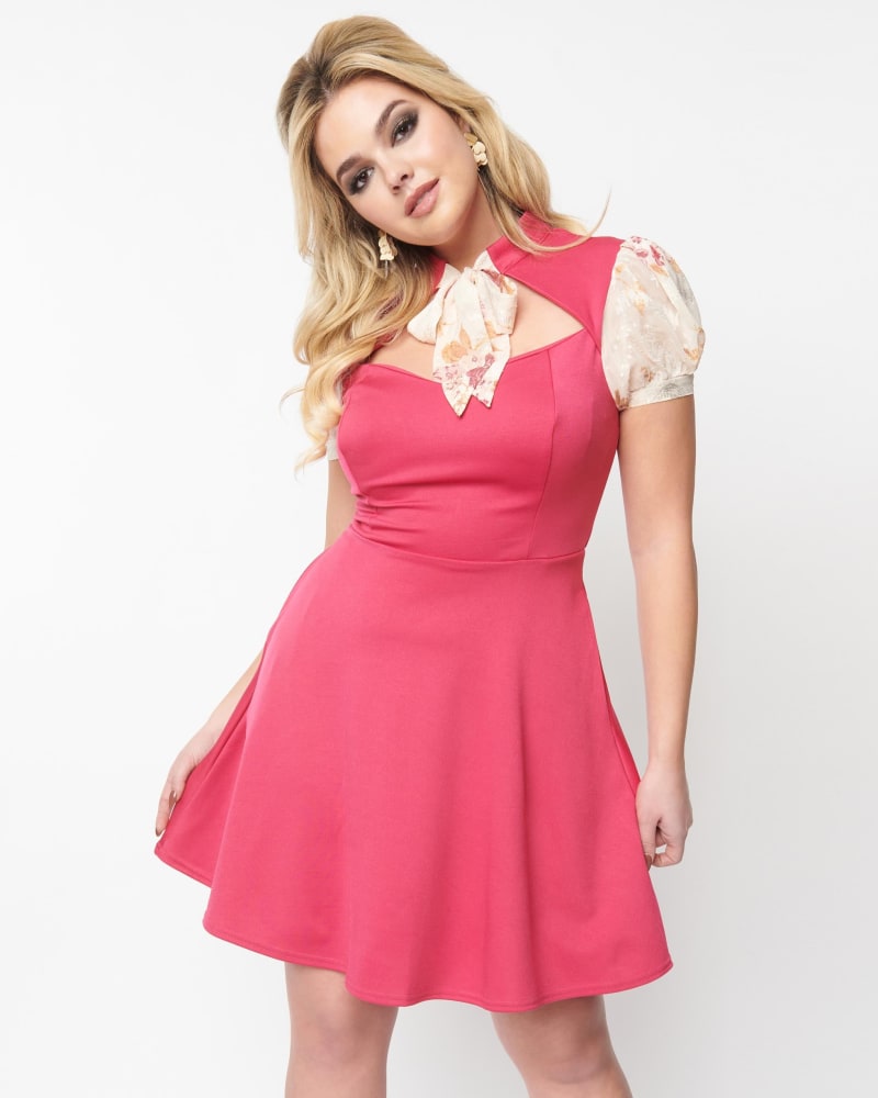 Front of a model wearing a size 4X Smak Parlour Rose & Cream Floral Chiffon Flare Dress in Pink, Floral by Smak Parlour. | dia_product_style_image_id:301022